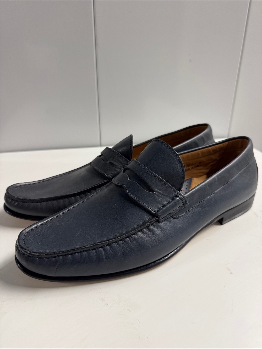 Caporicci calfskin Leather Penny Loafers in Navy size 9